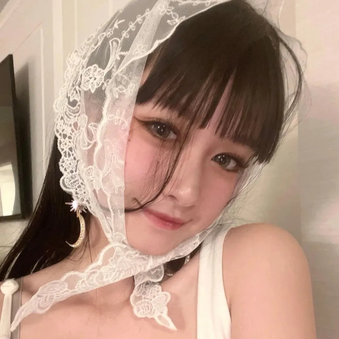 虚颜 在线播放海报